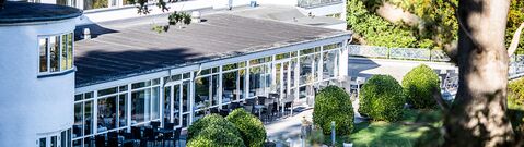 Hotel Juelsminde Strand seen from the garden