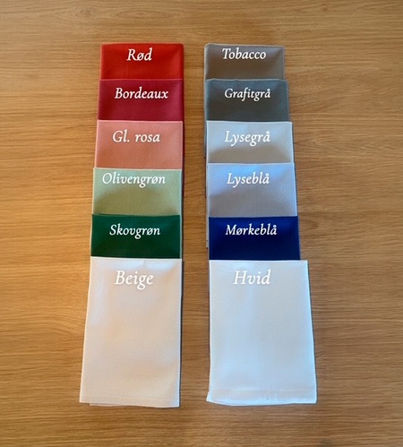 Farveprøver på duge og servietter